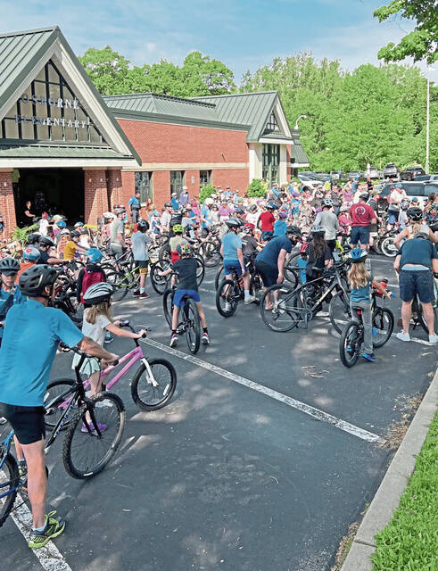 8529496_web1_SEW-QVSDpedalWithpolice-060525