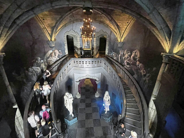 8536900_web1_ptr-ViewingTip5-06012025-Frankenstein-manor-interior