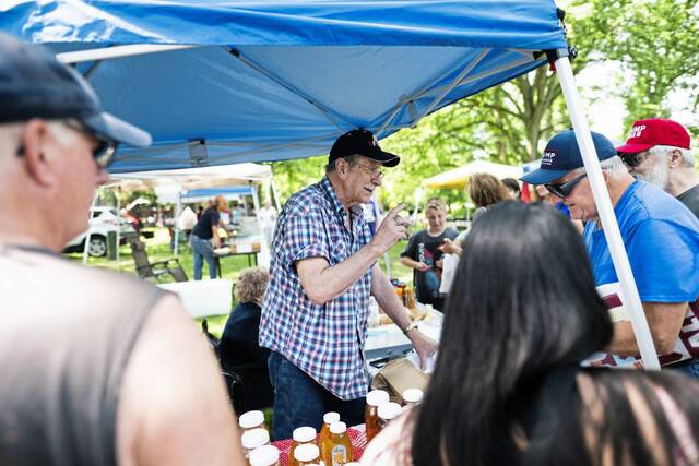 8539392_web1_vnd-farmersmarkets6-060325