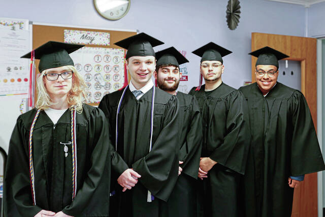 8555205_web1_spectrum-grad-4