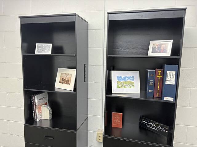 8559479_web1_HER-ConferenceRoom2-061225