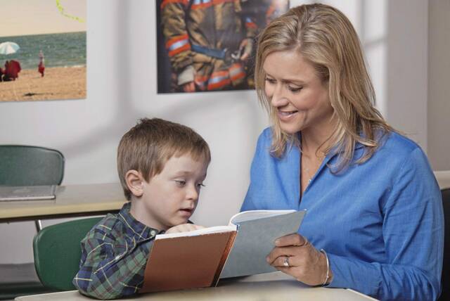 8562425_web1_Reading-Tutor-WEB