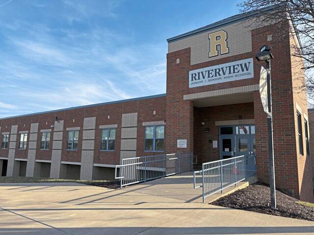8565948_web1_NNN-RiverviewHS2-022825