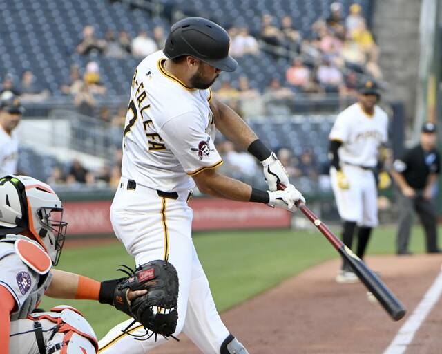 8566005_web1_ptr-BucsAstros10-060525