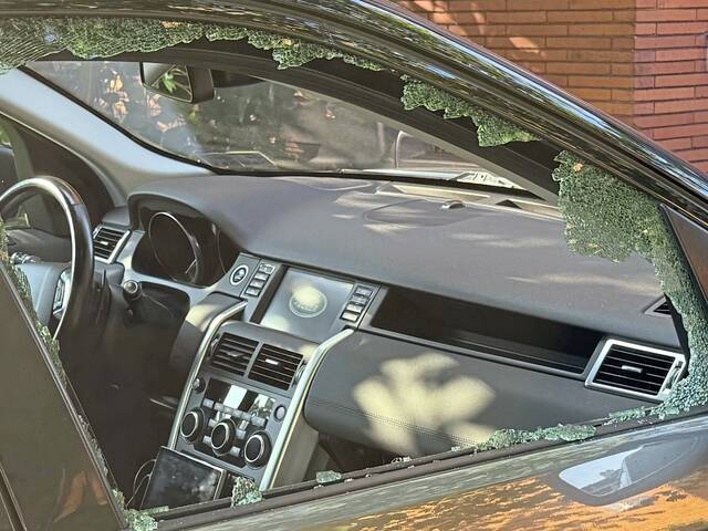 8566236_web1_her-thefts-060525