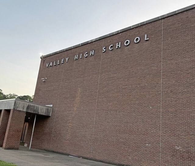 8567961_web1_vnd-ValleyHigh2