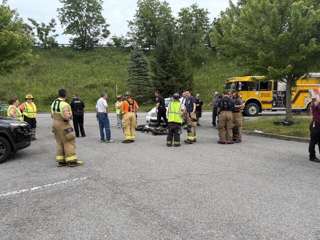 8570881_web1_vnd-millsebikecrash-060625