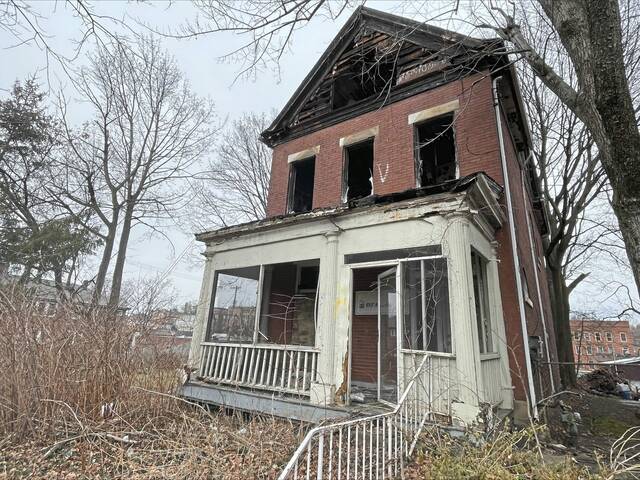 8574888_web1_PTR-Blighted-house-at-1007-Ross-Ave-Wilkinsburg-2025
