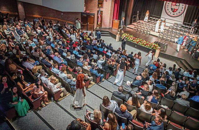 8581712_web1_SEW-SewAcademyGraduation12-061925