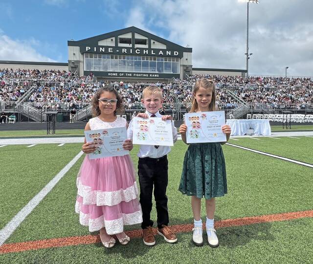 8583160_web1_pcj-pinerichlandgraduation3-061925