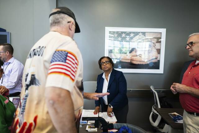 8583270_web1_gtr-VeteranTownHall2-061225