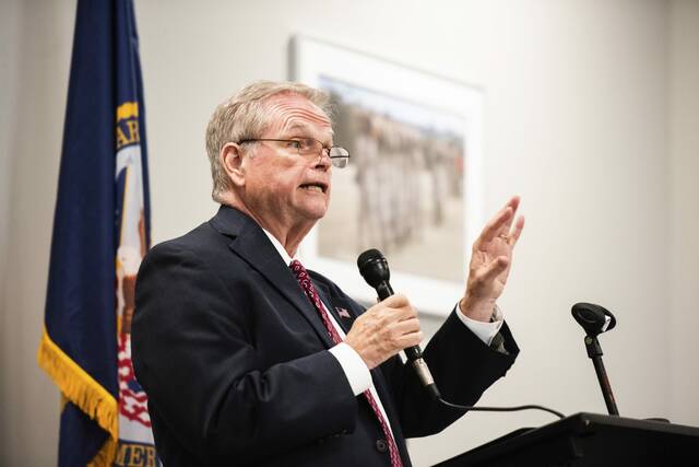 8583270_web1_gtr-VeteranTownHall5-061225