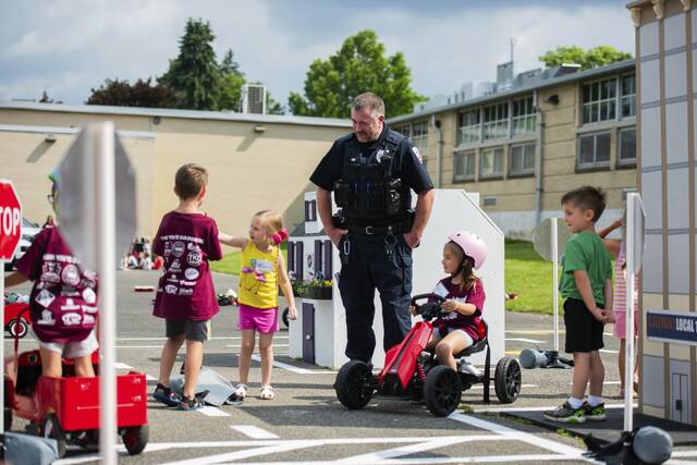 8583369_web1_vnd-safetytown8-061125