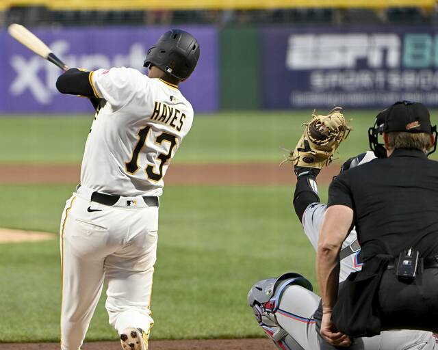 8583750_web1_ptr-BucsMarlins10-061125