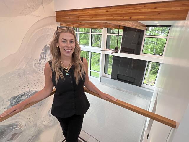 8584920_web1_her-modern-061925-2