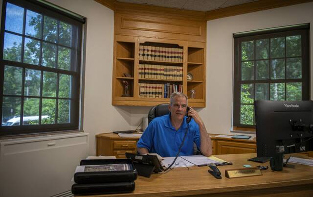 8584971_web1_HER-ManagerRetires4-061925