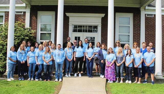 8588040_web1_vnd-StewartTeachers