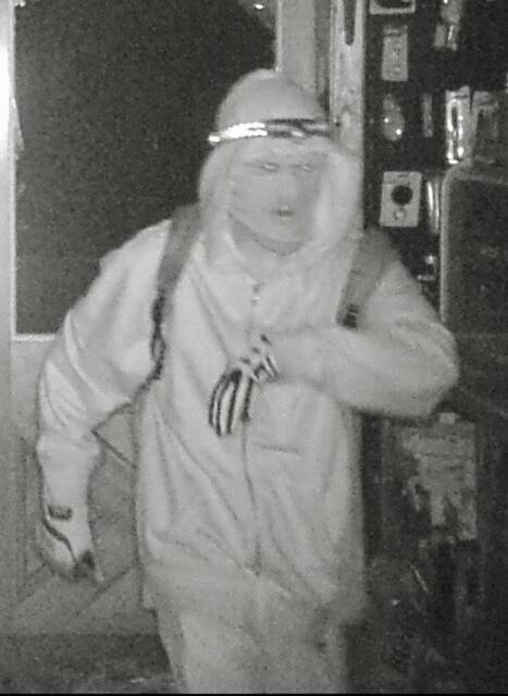 8595961_web1_gtr-stclairburglar