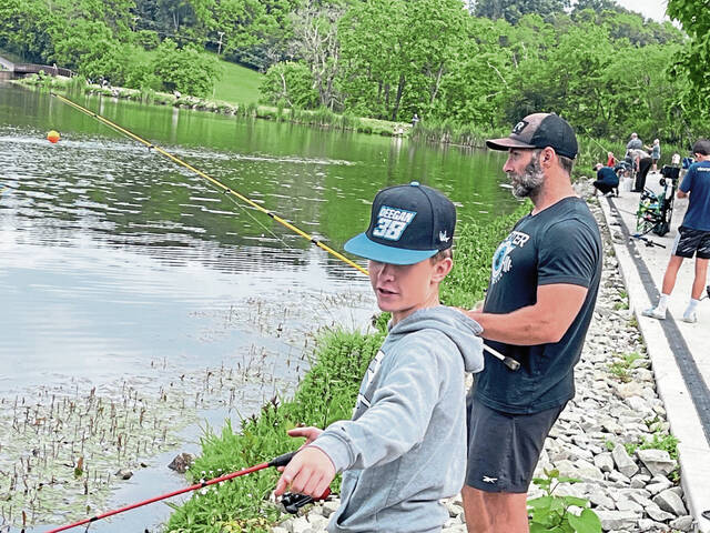 8597080_web1_gtr-FathersDayFishing1-061625