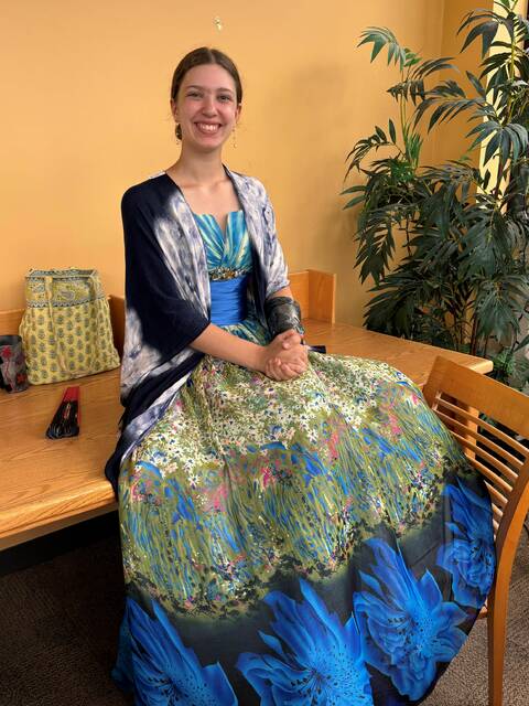 8611231_web1_naj-NCfloraldress-062625