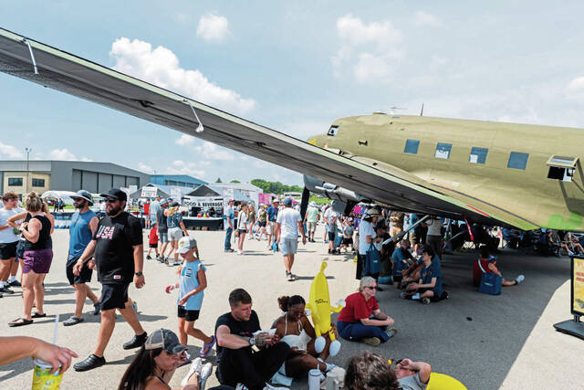 8619880_web1_GTR-AirshowDAY1-2-062225