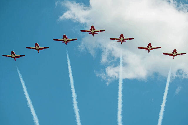 8621749_web1_GTR-AirshowDAY2-29--062325