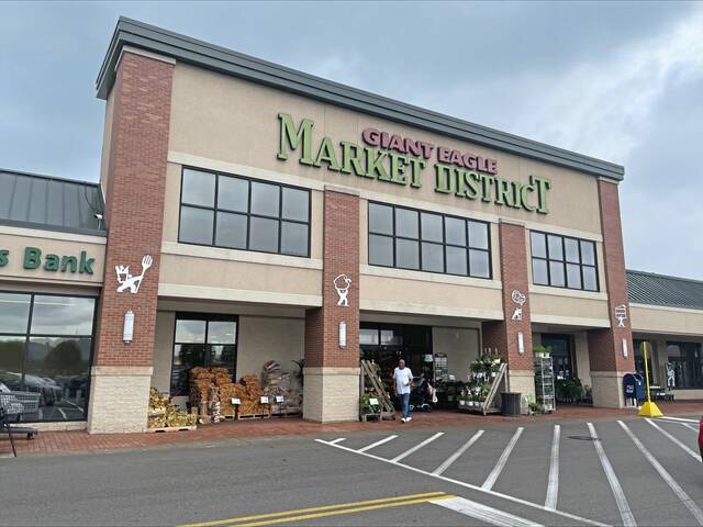 8623694_web1_PTR-Giant-Eagle-supermarket-The-Waterworks-mall-Aspinwall-2025