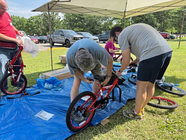 8626369_web1_gtr-BuildABike04-062625
