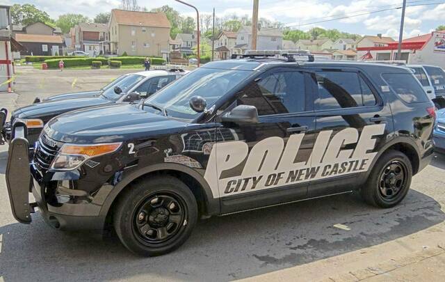 8628562_web1_WEB-new-castle-police-car