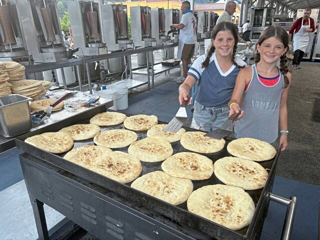8639039_web1_VND-OakGreekFest2-062825