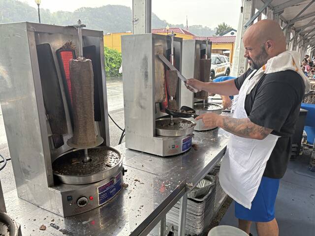 8639039_web1_VND-OakGreekFest3-062825