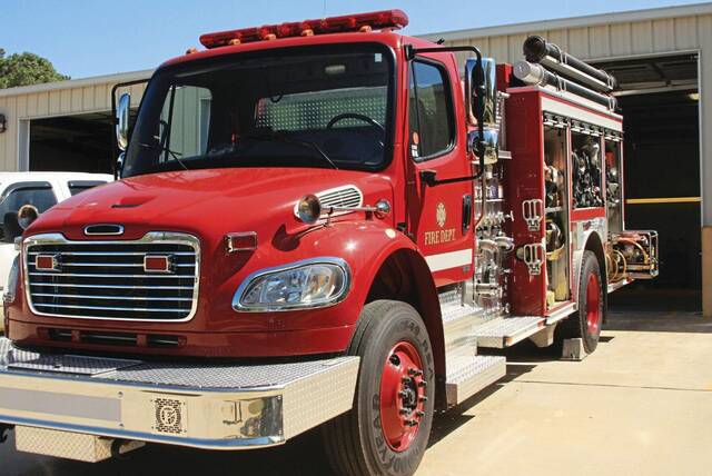 8613298_web1_Firetruck