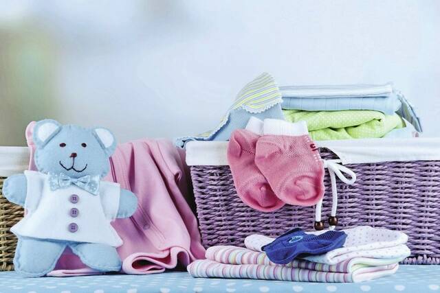 8637359_web1_Baby-Clothes-WEB
