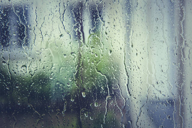 8647343_web1_RainWindow
