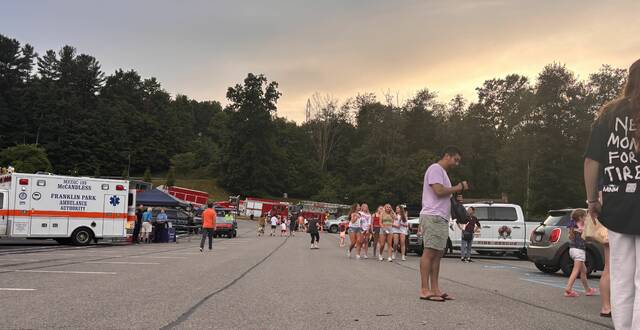8648740_web1_naj-FPfestivaltrucks-071025