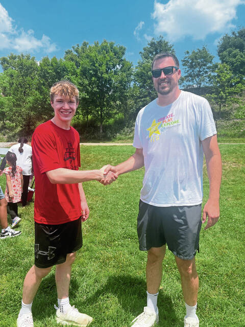 8650773_web1_naj-NCsoccercamp7-071025