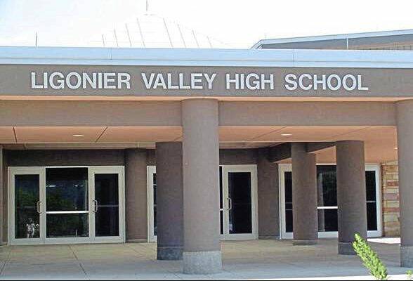 8656004_web1_gtr-LigValleyHS2019-052925