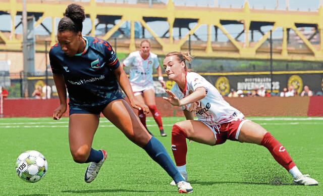 8657991_web1_gtr-Riveters1-070525
