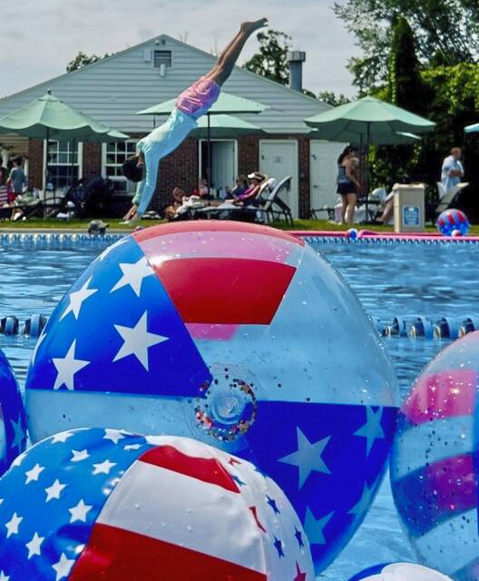 8659088_web1_her-July4-071725-2