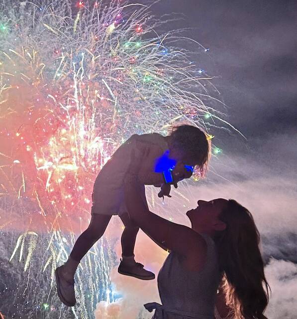 8659088_web1_her-july4-071725-5