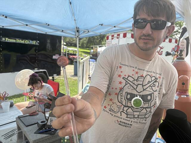 8659234_web1_gtr-artfest3-070625