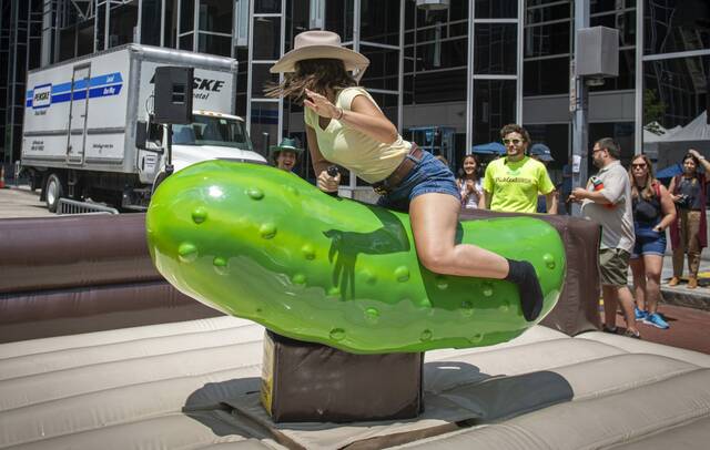 8668535_web1_ptr-picklepresser12-071125