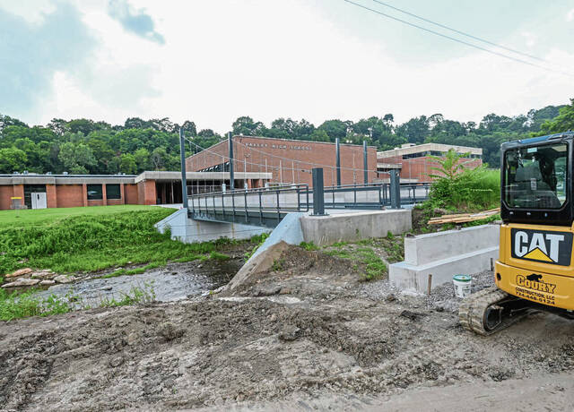 Construction of Valley High School pedestrian bridges continues