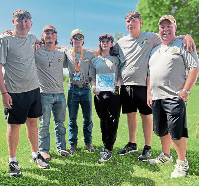 8672520_web1_te-SkeetShooters4-071725