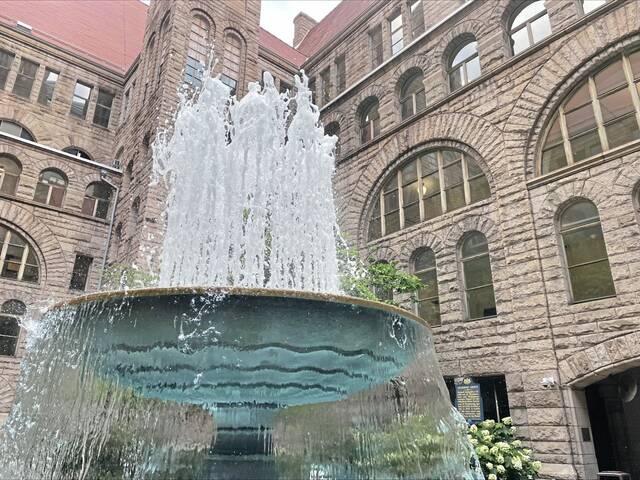 8672841_web1_PTR-Allegheny-County-Courthouse-fountain-running-2025-001