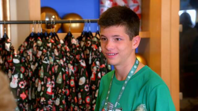 8675690_web1_ptr-TVTalk4-07142025-ChristmasAtSea