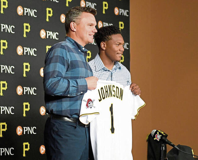 8676287_web1_ptr-BucsJohnson08-073022