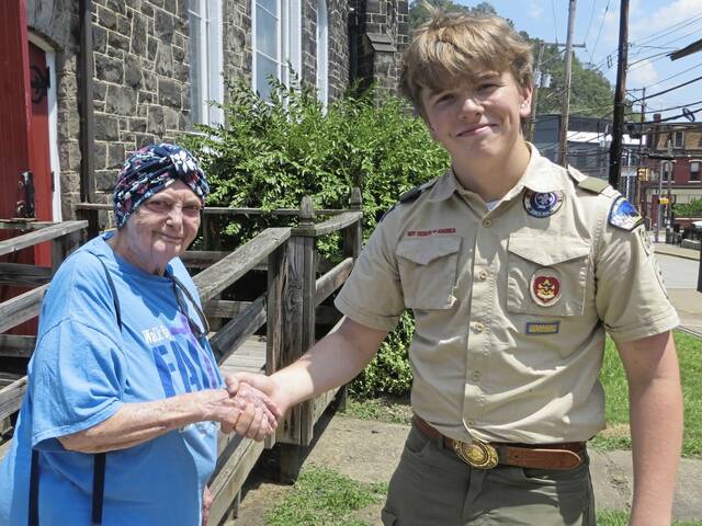 8681077_web1_sj-etnalittlefoodpantry5-072425