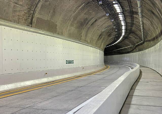8683503_web1_ptr-ArmstrongTunnelReopen-053025