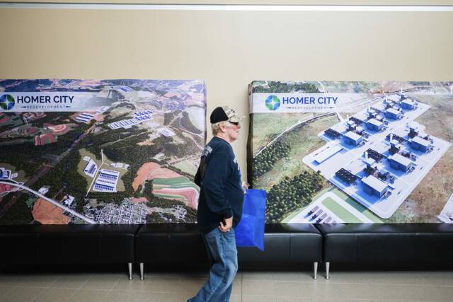 Standing-room-only crowd gets detailed look at plan for Homer City natural gas plant